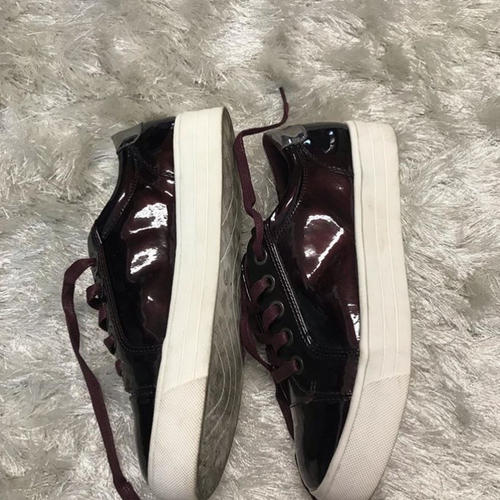 platform sneakers - Picture 2 of 2